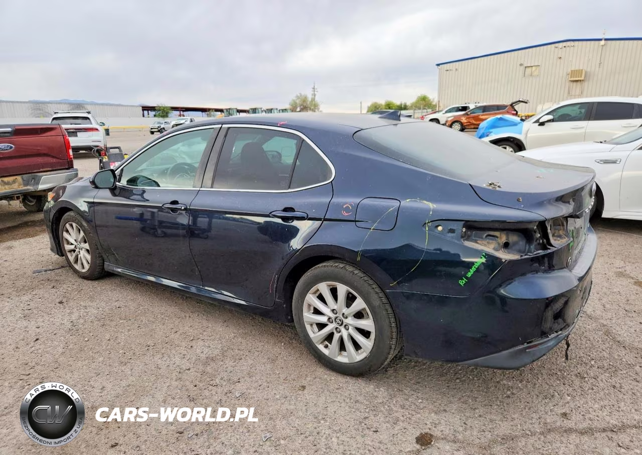 2020 Toyota Camry Le VIN:4T1C11AK7LU907885 - 2
