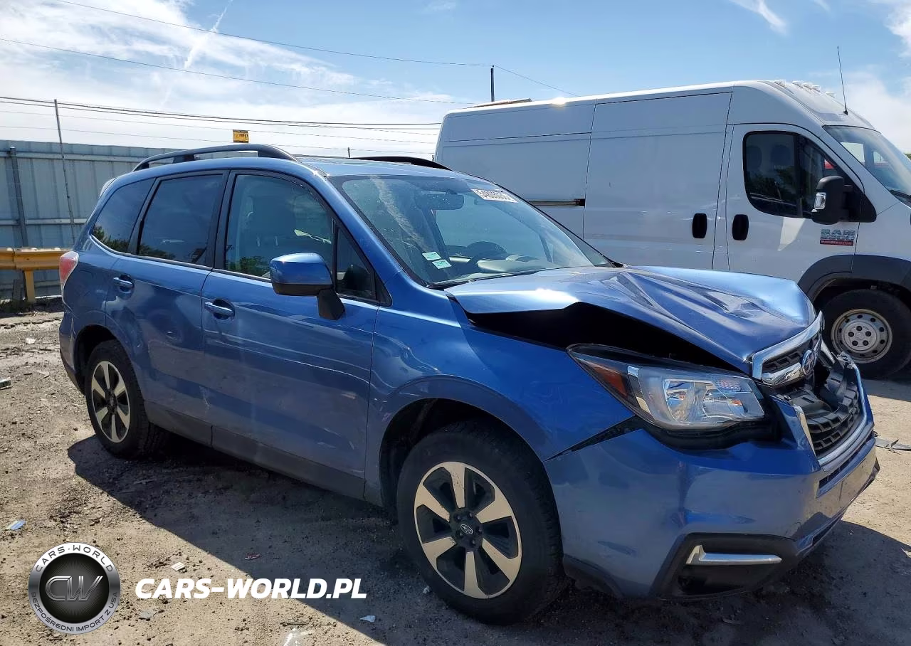 2018 Subaru Forester 2.5I Premium VIN:JF2SJAEC7JH475079 - 4
