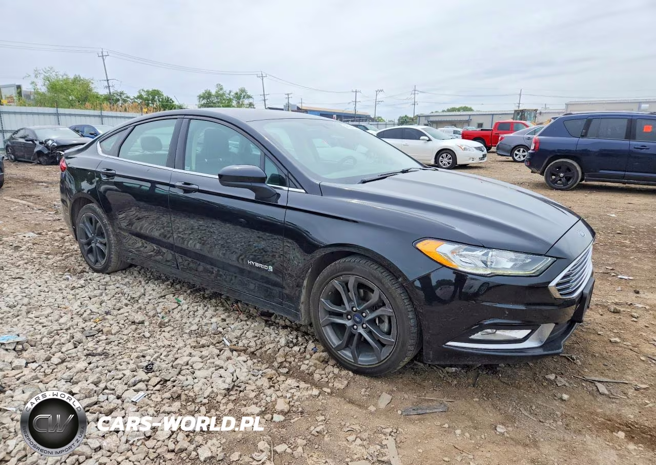 2018 Ford Fusion Se Hybrid VIN:3FA6P0LUXJR192099 - 4