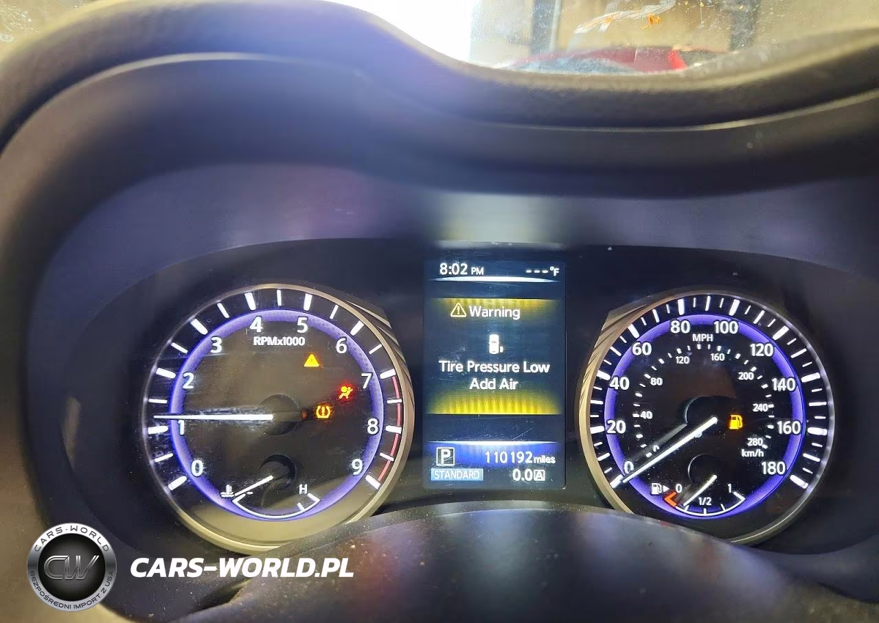 2017 Infiniti Q50 3.0T Premium VIN:JN1EV7AR7HM841642 - 9