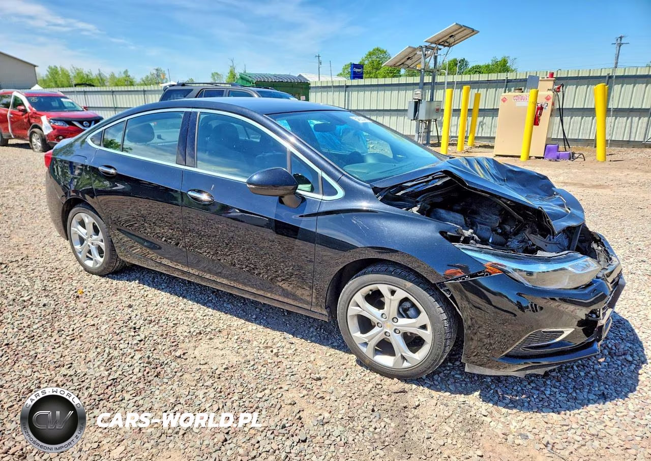 2017 Chevrolet Cruze Premier VIN:1G1BF5SM2H7111522 - 4
