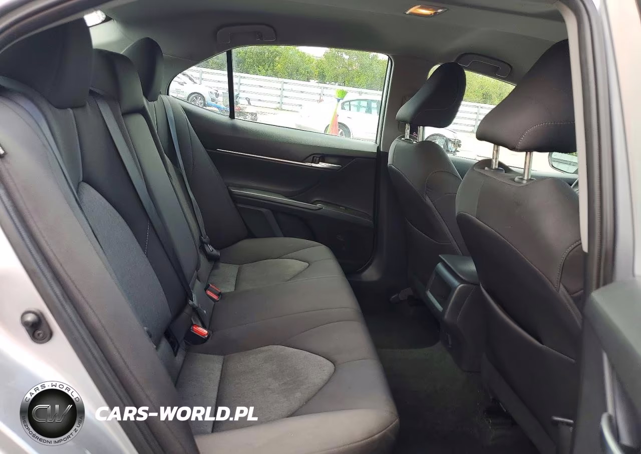 2024 Toyota Camry Le VIN:4T1R11AK5RU874792 - 10