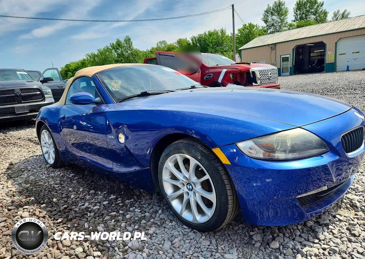 2007 BMW Z4 3.0 VIN:4USBU33517LW70746 - 4
