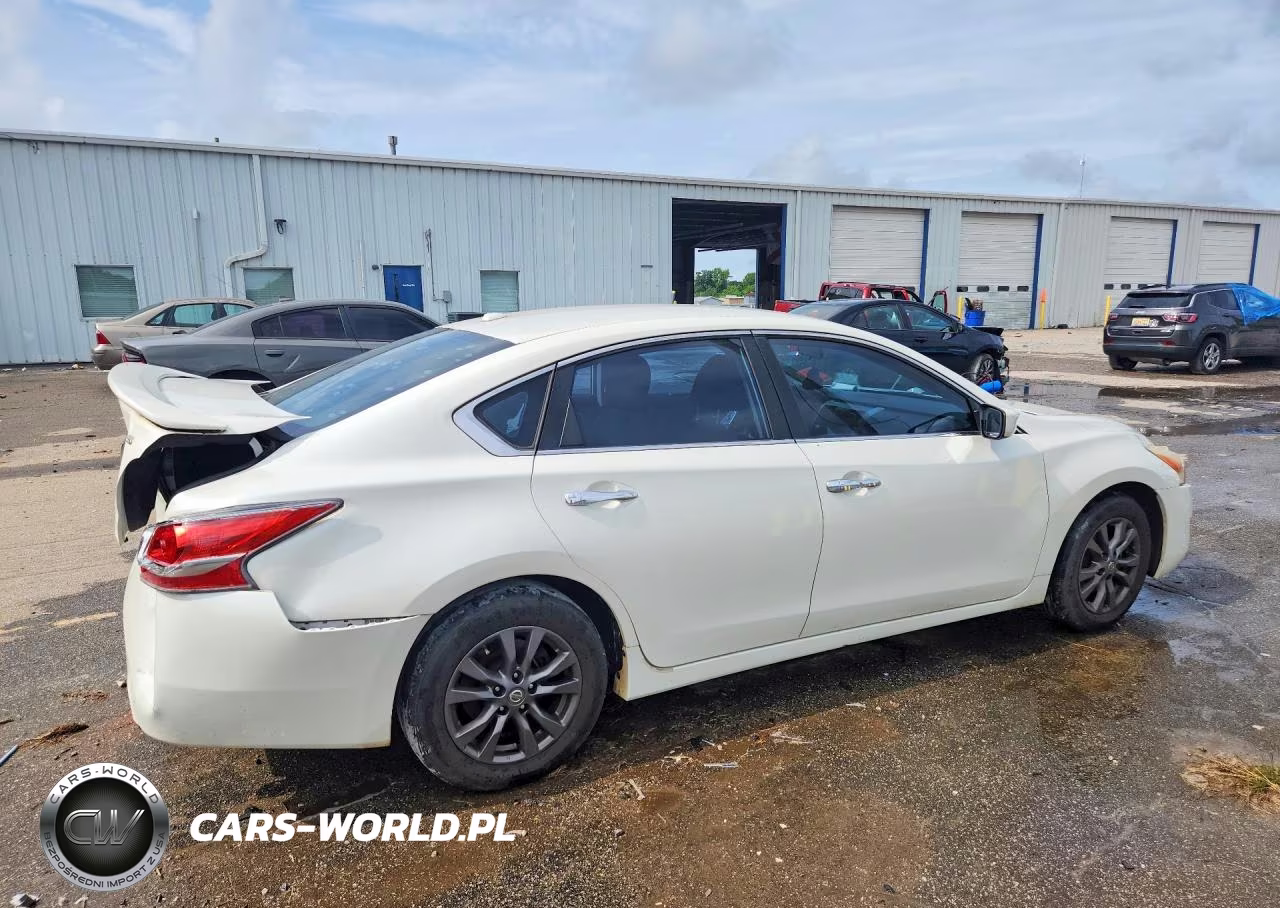 2015 Nissan Altima 2.5 S VIN:1N4AL3AP4FC422438 - 3