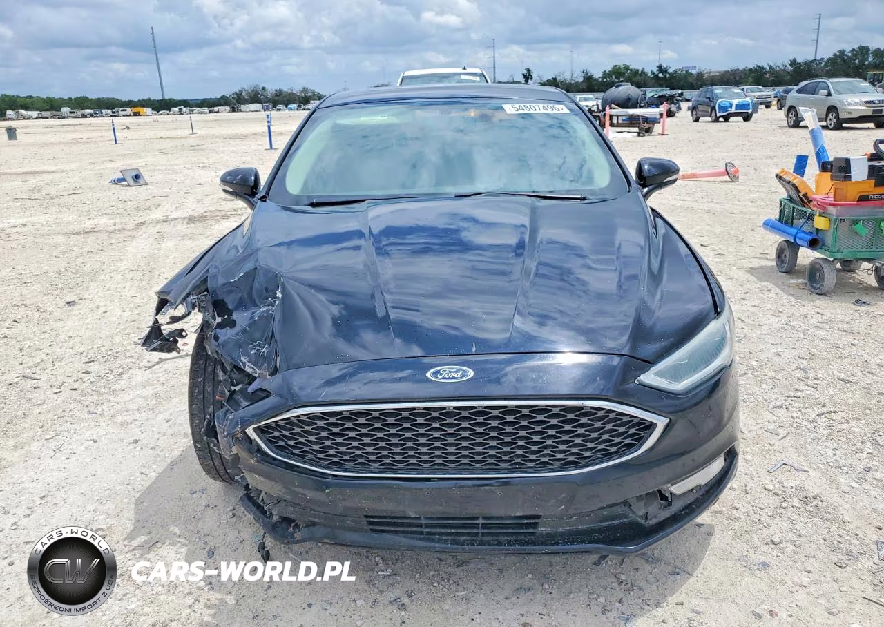 2018 Ford Fusion Titanium VIN:3FA6P0D93JR194240 - 5