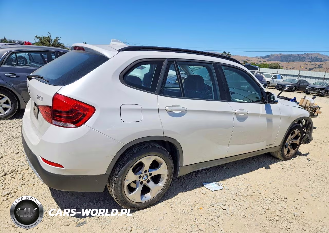 2014 BMW X1 Sdrive28I VIN:WBAVM1C54EVW47094 - 3