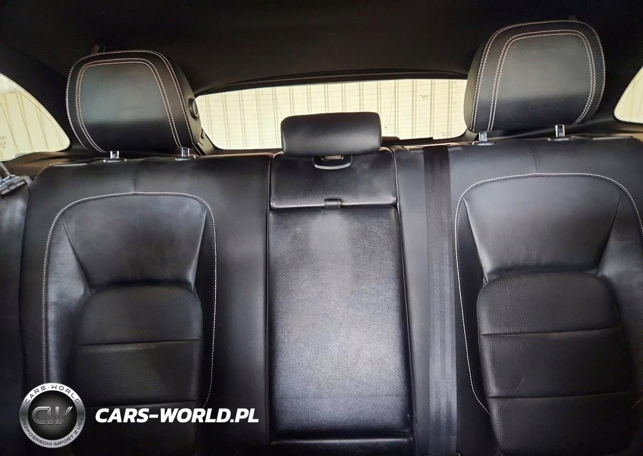 2018 Jaguar F-Pace R - Sport VIN:SADCL2FX8JA269643 - 10