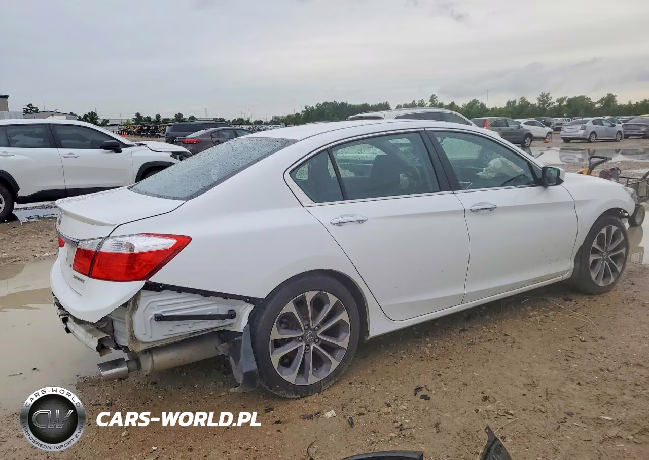 2015 Honda Accord Sport VIN:1HGCR2F57FA052604 - 3
