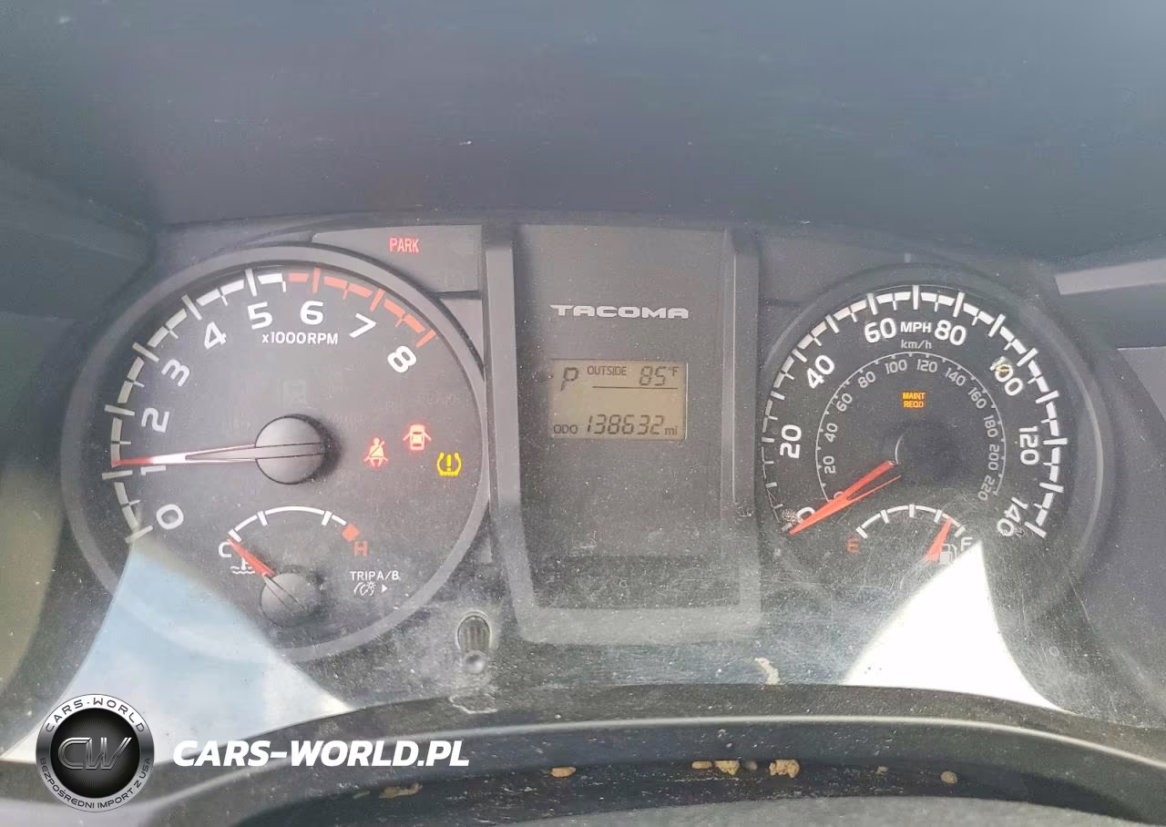 2017 Toyota Tacoma Sr VIN:5TFAX5GNXHX101483 - 9