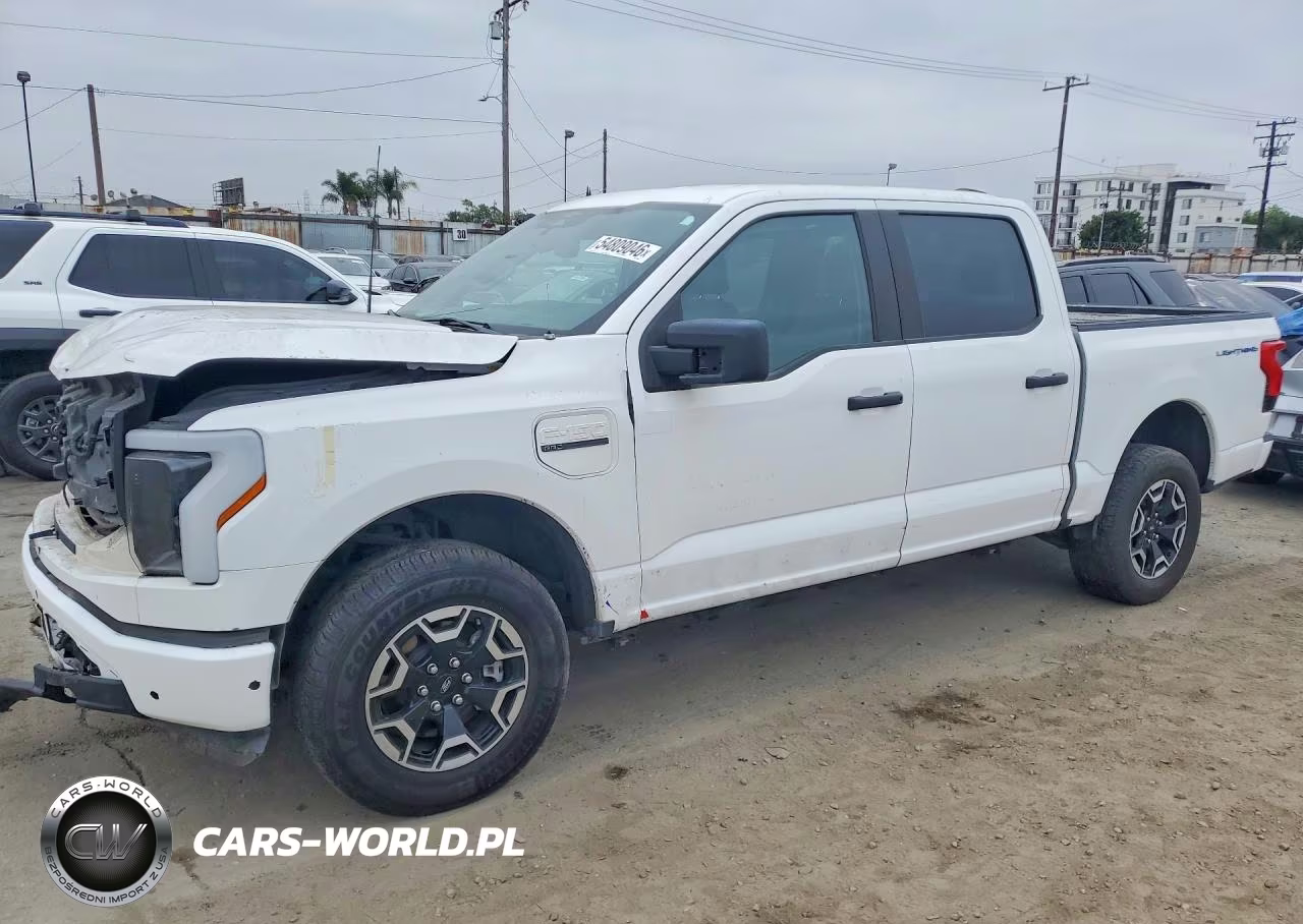 2023 Ford F150 Lightning Pro