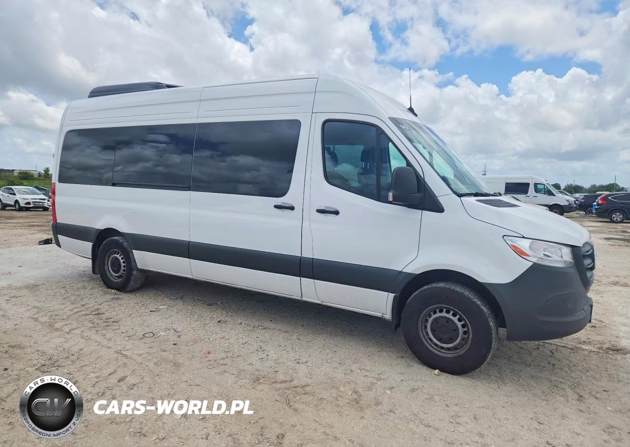 2025 Mercedes-Benz Sprinter 2500 VIN:W1Z4KGHY1ST205821 - 4