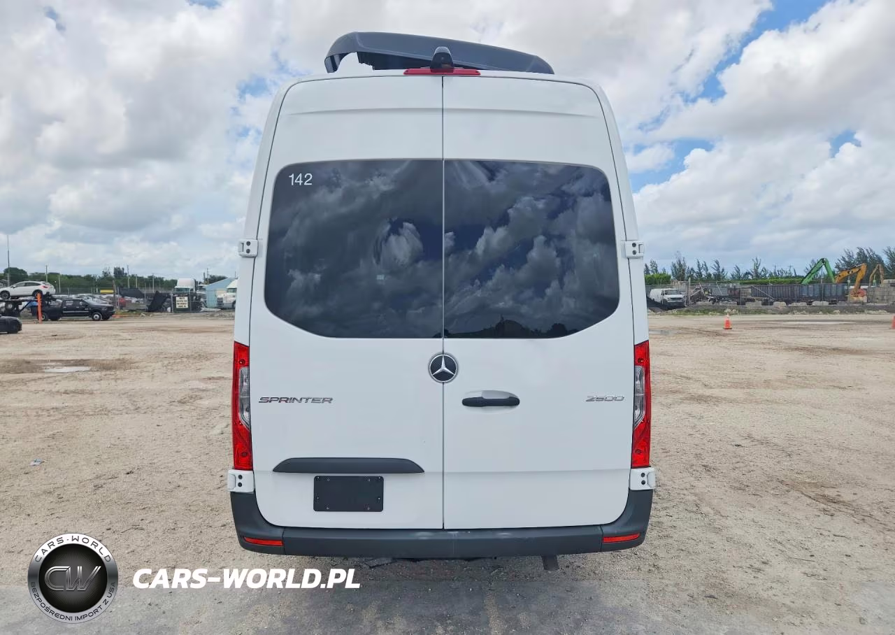 2025 Mercedes-Benz Sprinter 2500 VIN:W1Z4KGHY1ST205821 - 6