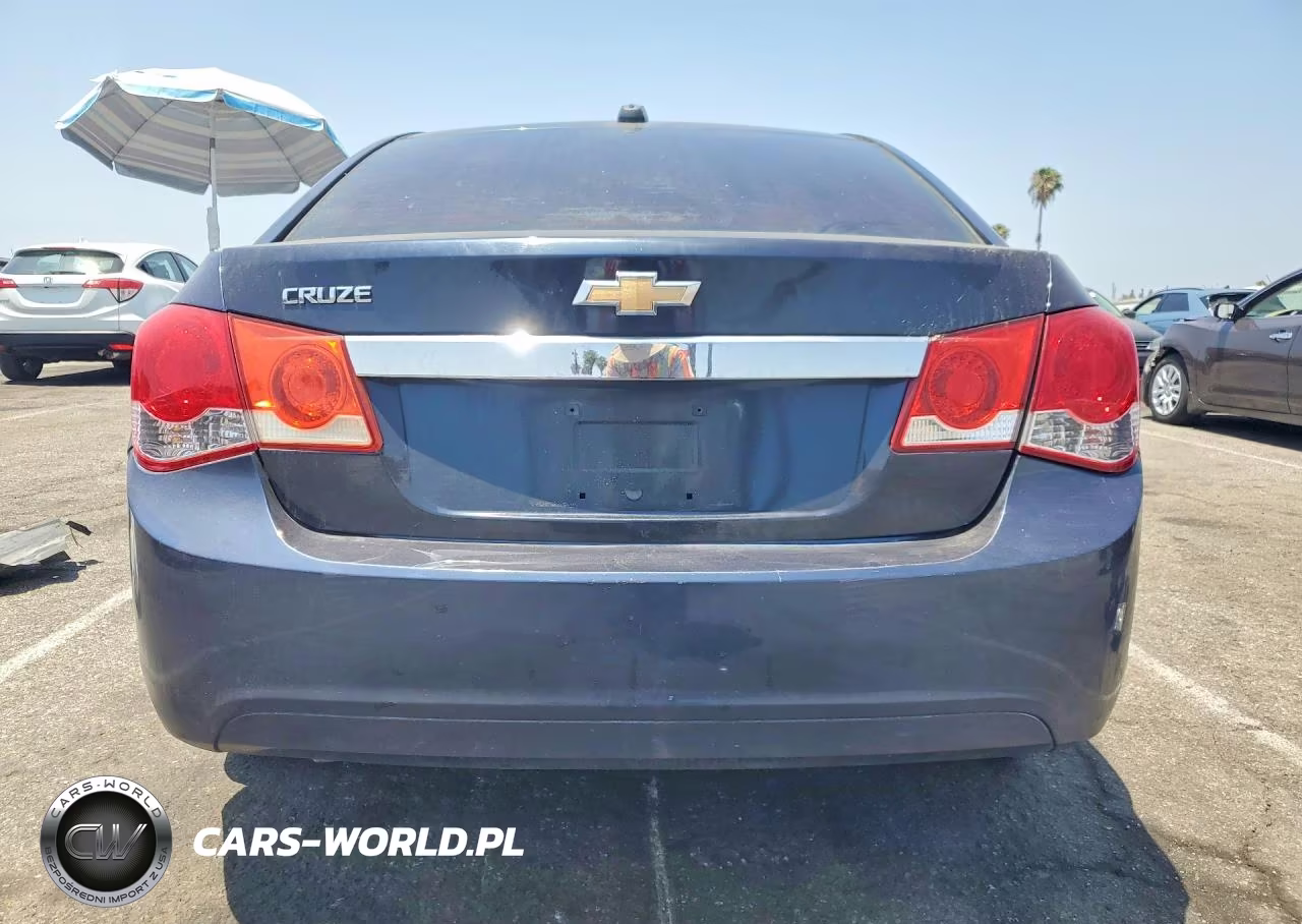 2015 Chevrolet Cruze Ls VIN:1G1PA5SG5F7138550 - 6