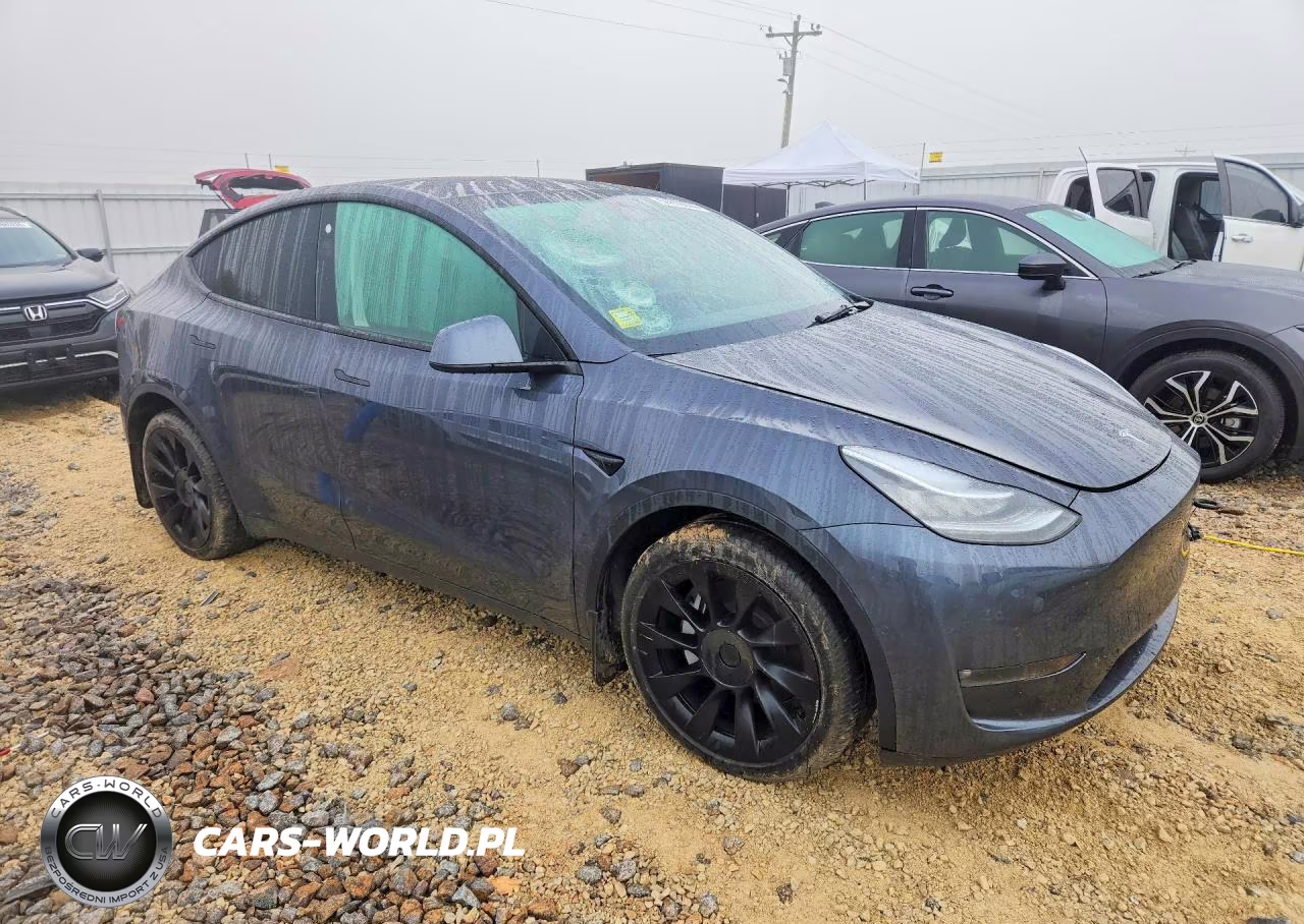 2021 Tesla Model Y VIN:5YJYGDEE0MF232566 - 4