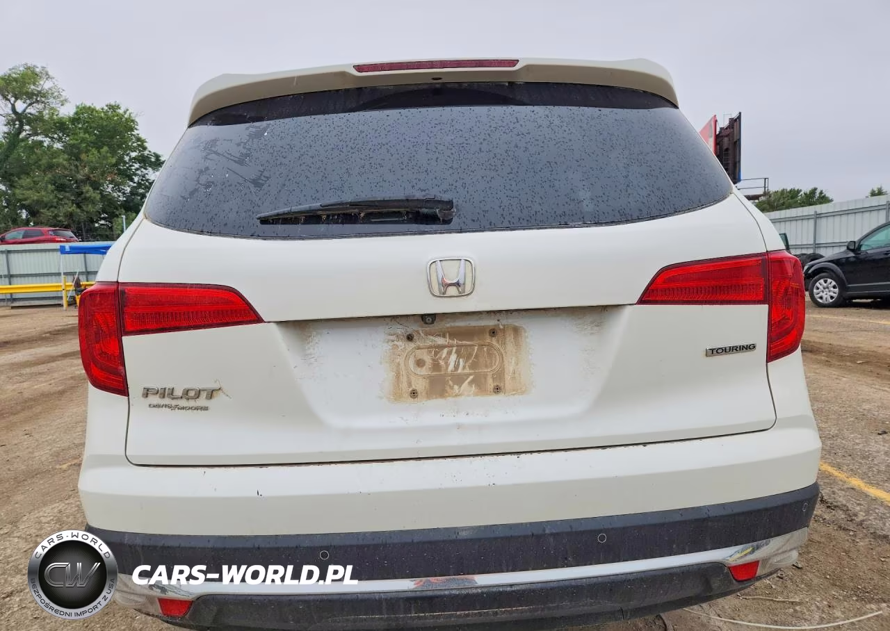 2018 Honda Pilot Touring VIN:5FNYF5H93JB007707 - 6