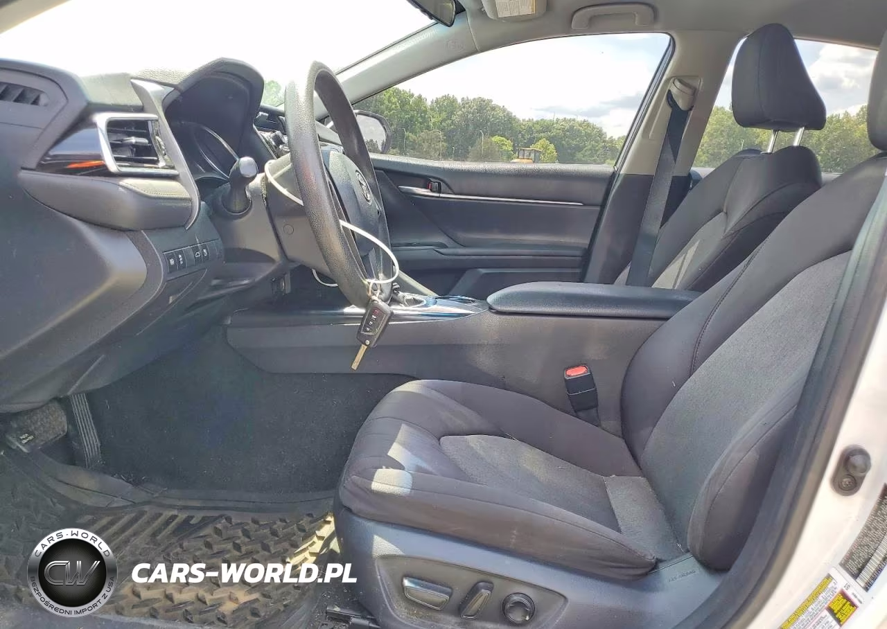 2018 Toyota Camry Le VIN:4T1B11HK6JU581429 - 7