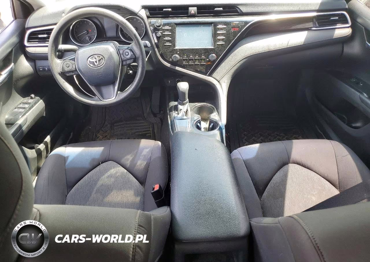 2018 Toyota Camry Le VIN:4T1B11HK6JU581429 - 8