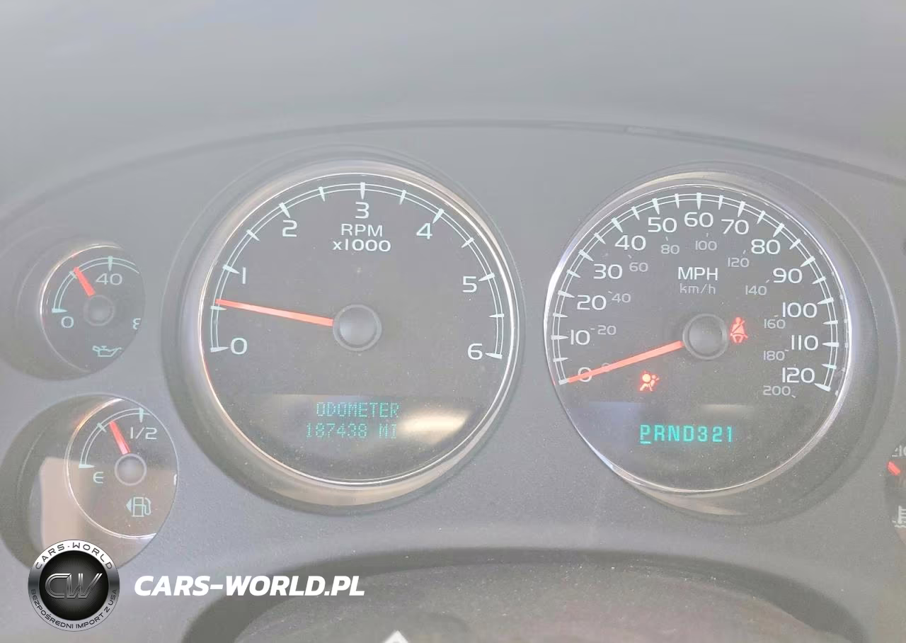 2008 Chevrolet Tahoe K1500 VIN:1GNFK13018J251564 - 9