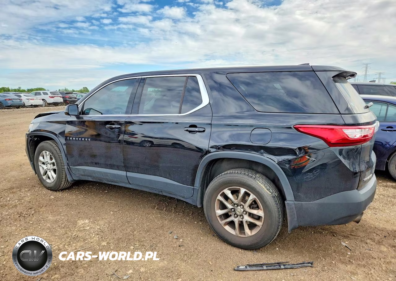 2018 Chevrolet Traverse Ls VIN:1GNERFKW9JJ147372 - 2