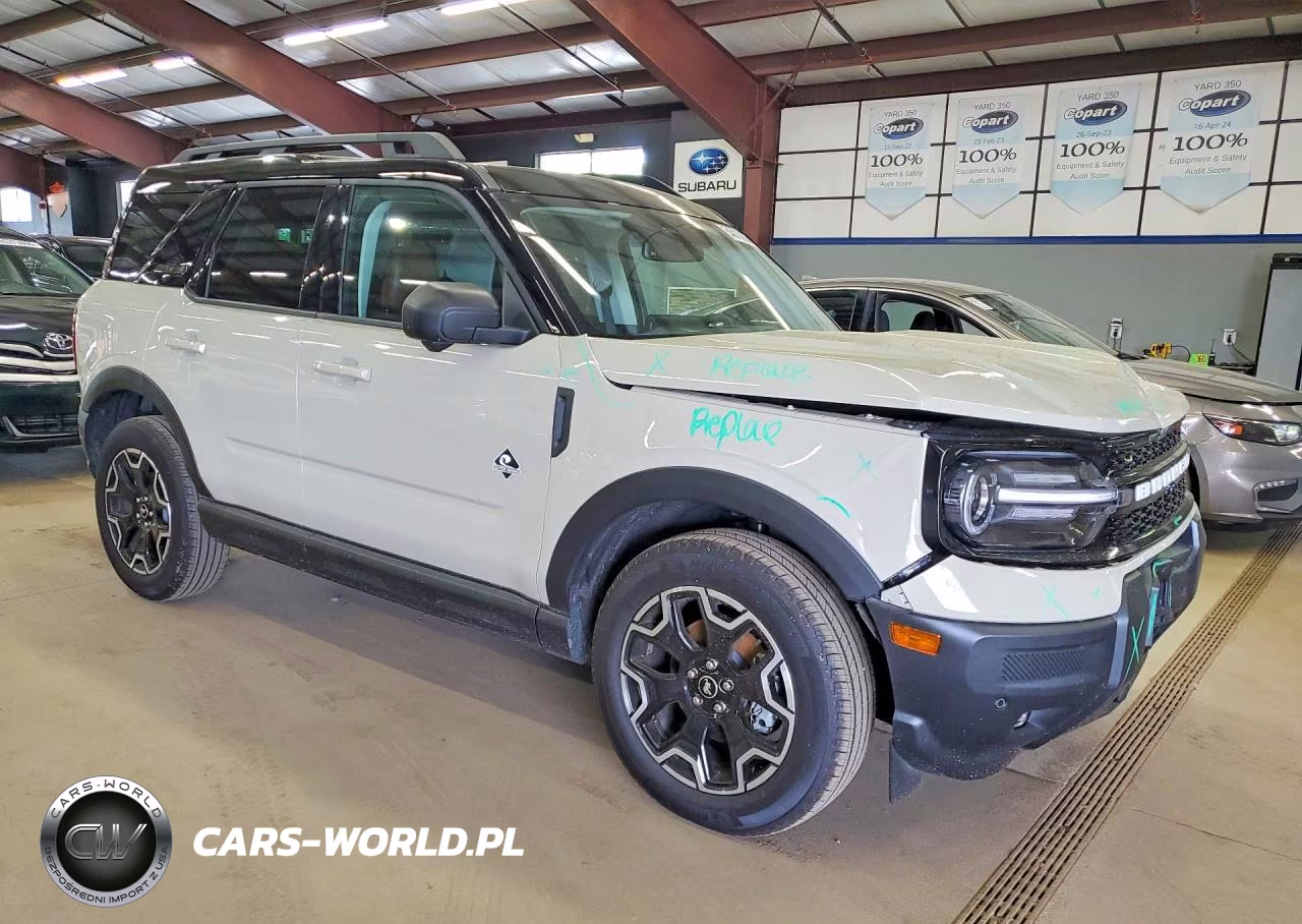 2025 Ford Bronco Sport Outer Banks VIN:3FMCR9CN2SRE45742 - 4