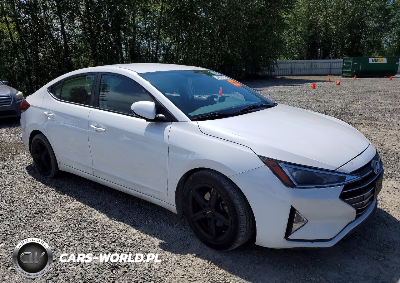 2019 Hyundai Elantra Se VIN:5NPD74LF6KH471225 - 4