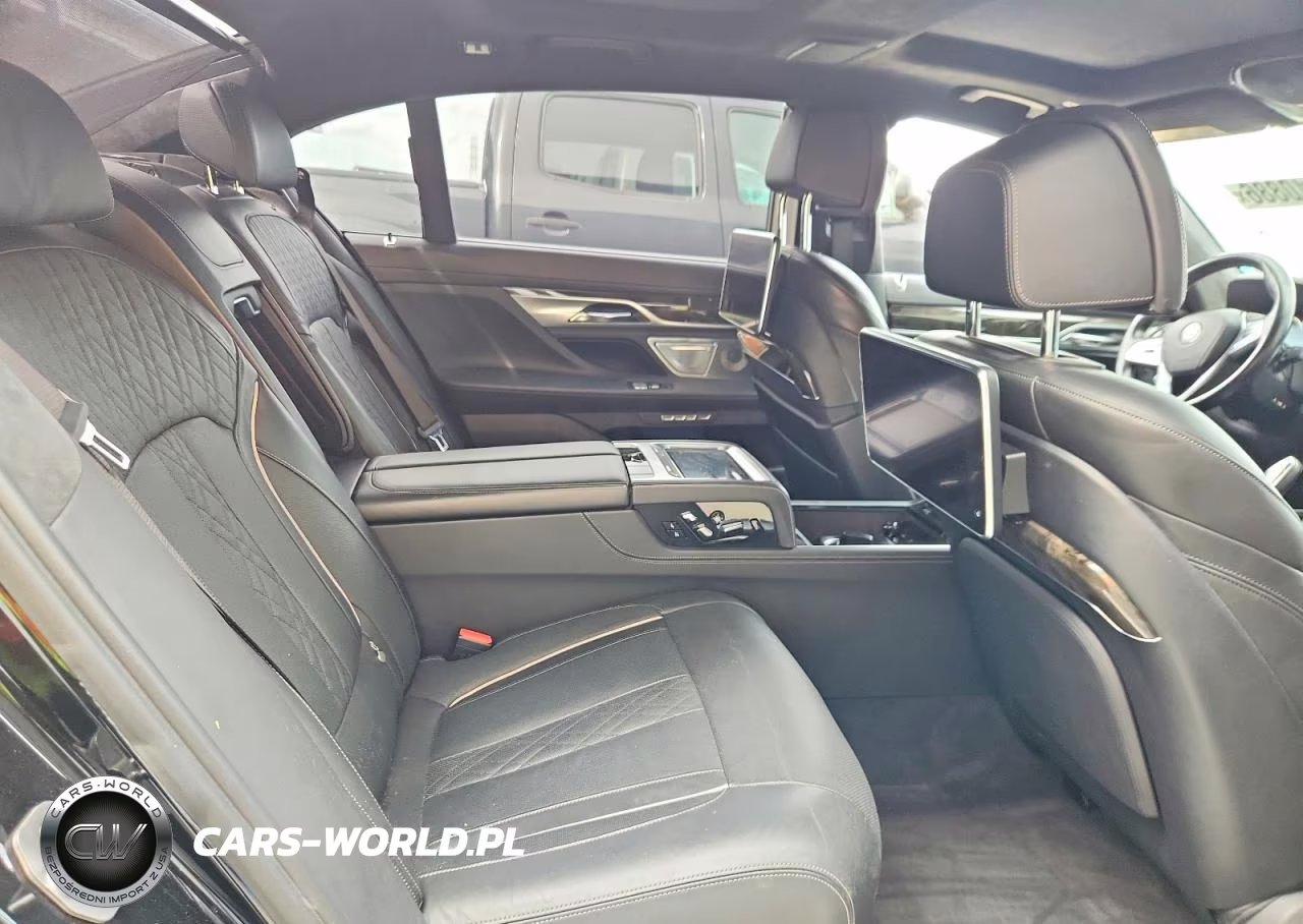 2017 BMW 7 Series 740I Rwd VIN:WBA7F0C5XHGM21065 - 10