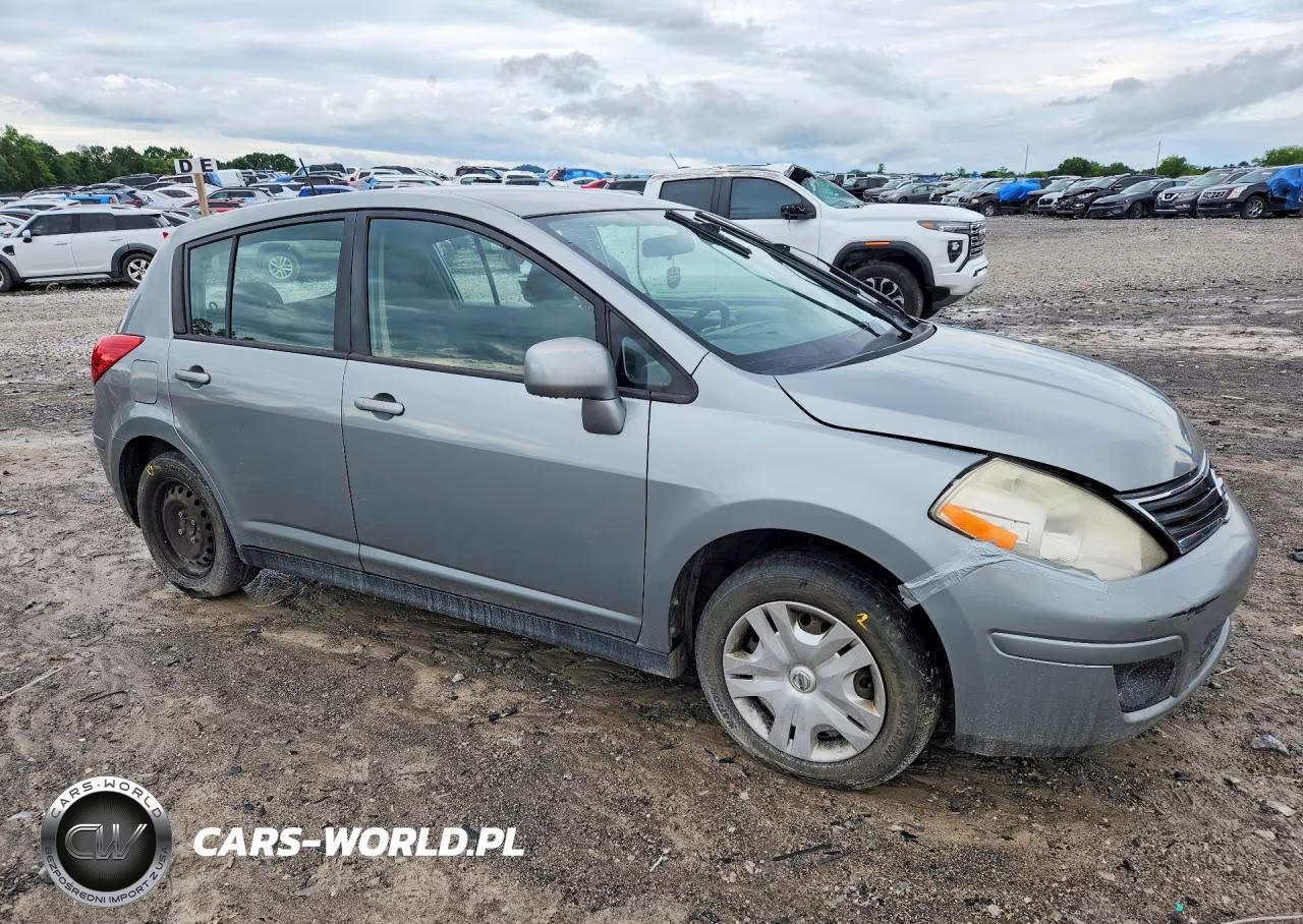 2010 Nissan Versa 1.8 S VIN:3N1BC1CP9AL437727 - 4