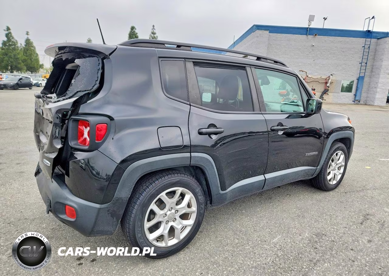 2018 Jeep Renegade Latitude VIN:ZACCJABBXJPH48779 - 3