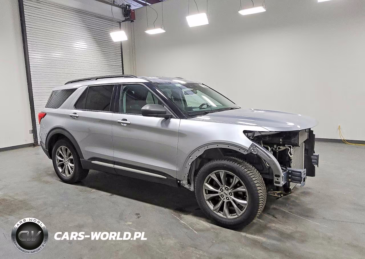 2022 Ford Explorer Xlt VIN:1FMSK8DH1NGA69310 - 4