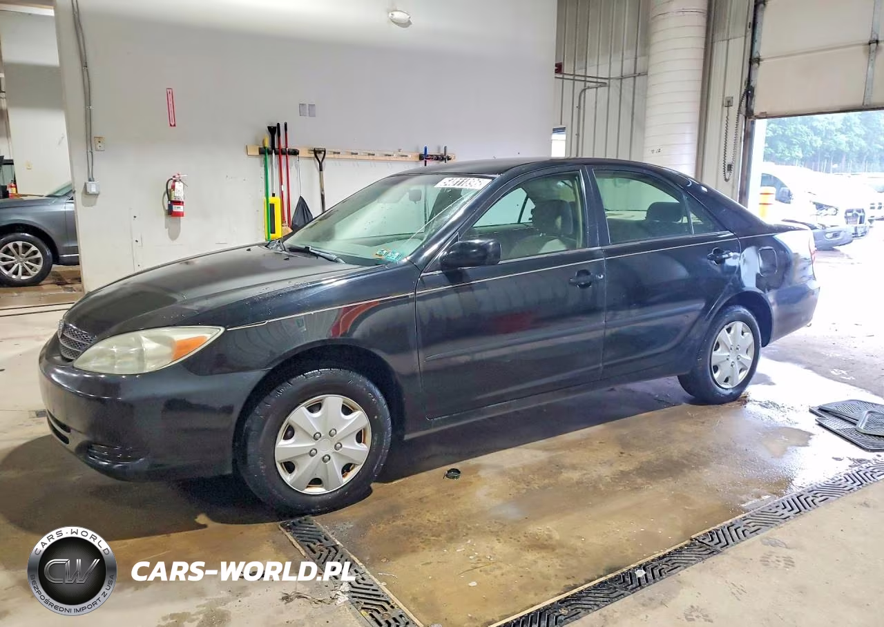 2004 Toyota Camry Le – zdjęcie 1 z 12