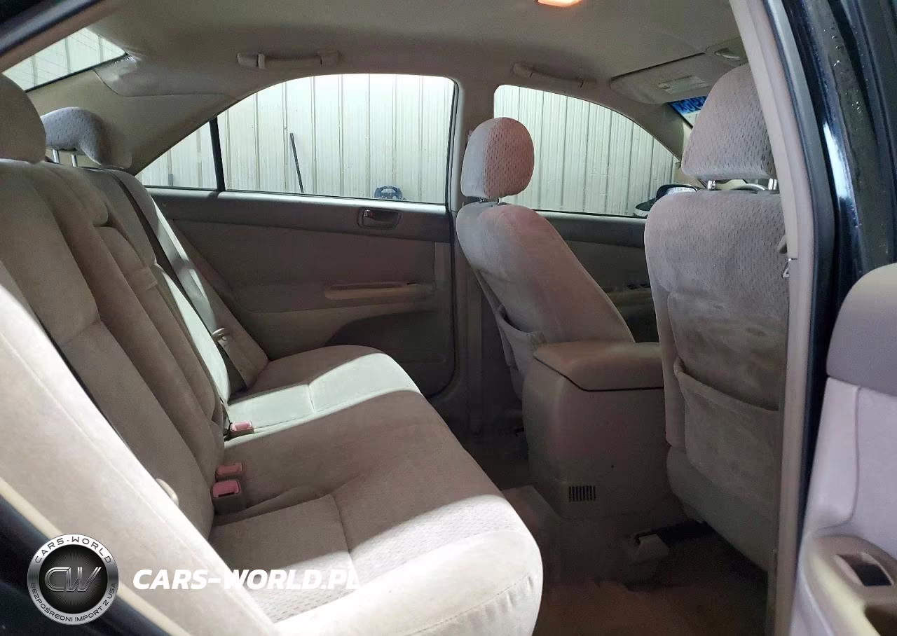 2004 Toyota Camry Le VIN:4T1BE32KX4U331821 - 10