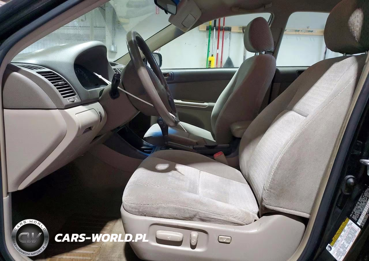 2004 Toyota Camry Le VIN:4T1BE32KX4U331821 - 7