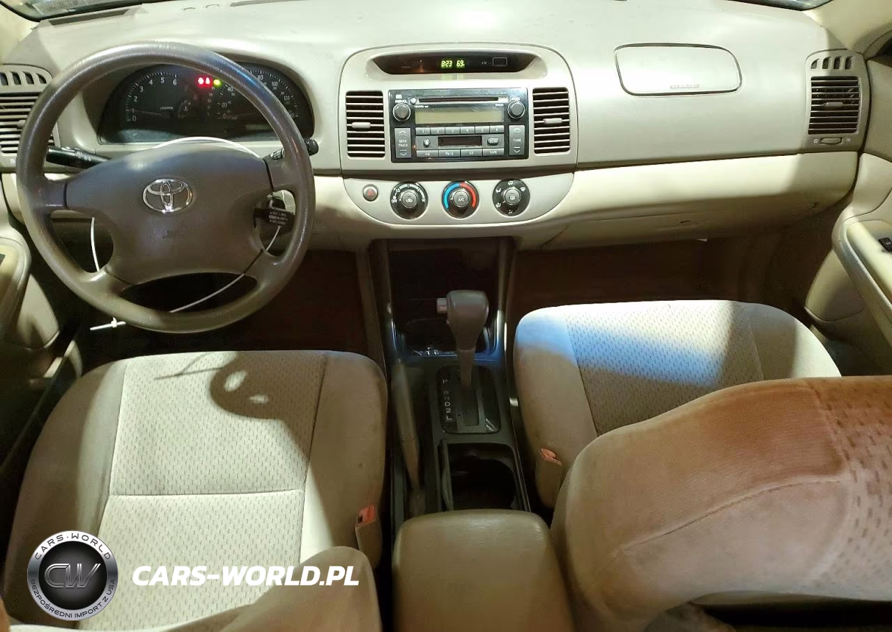2004 Toyota Camry Le VIN:4T1BE32KX4U331821 - 8