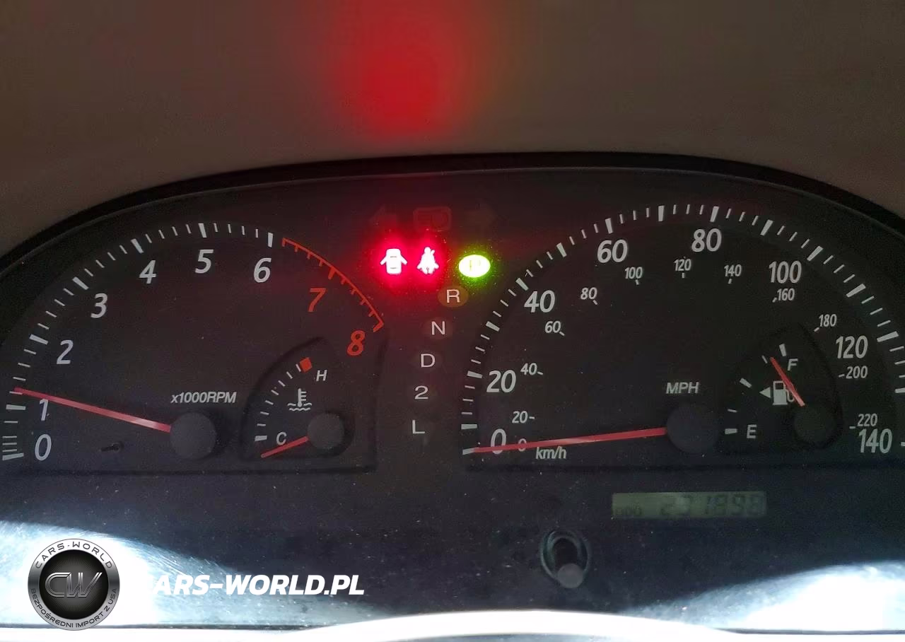 2004 Toyota Camry Le VIN:4T1BE32KX4U331821 - 9