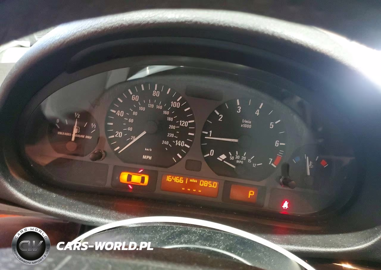 2003 BMW 325 I VIN:WBAEV33473KR25212 - 9