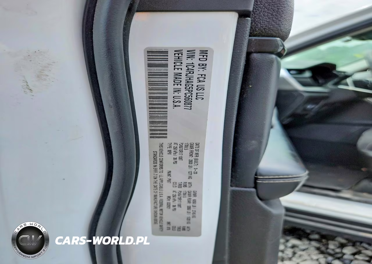 2023 Jeep Grand Cherokee Laredo-Altitude VIN:1C4RJHAG5PC560877 - 12