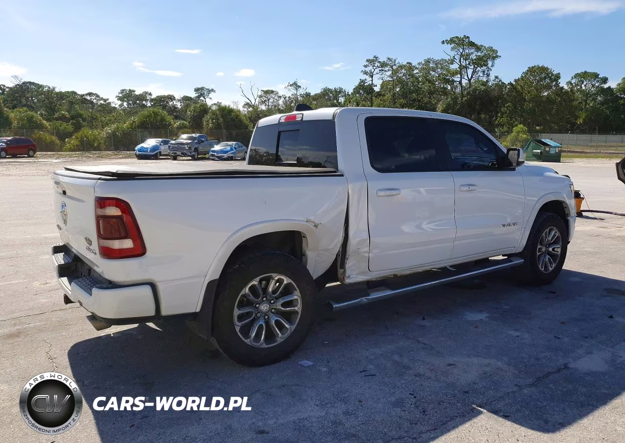 2019 Ram 1500 Laramie VIN:1C6SRFJT1KN881878 - 3