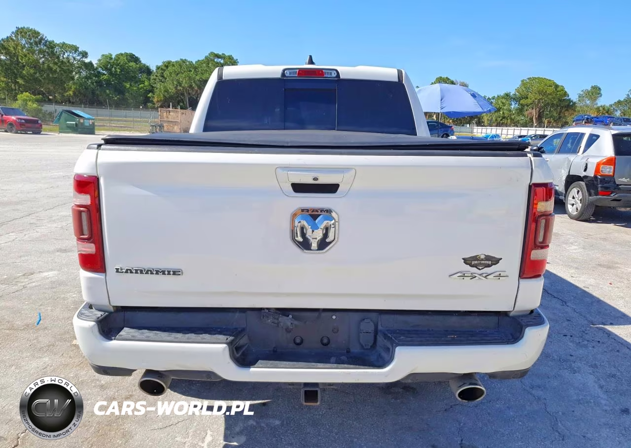 2019 Ram 1500 Laramie VIN:1C6SRFJT1KN881878 - 6