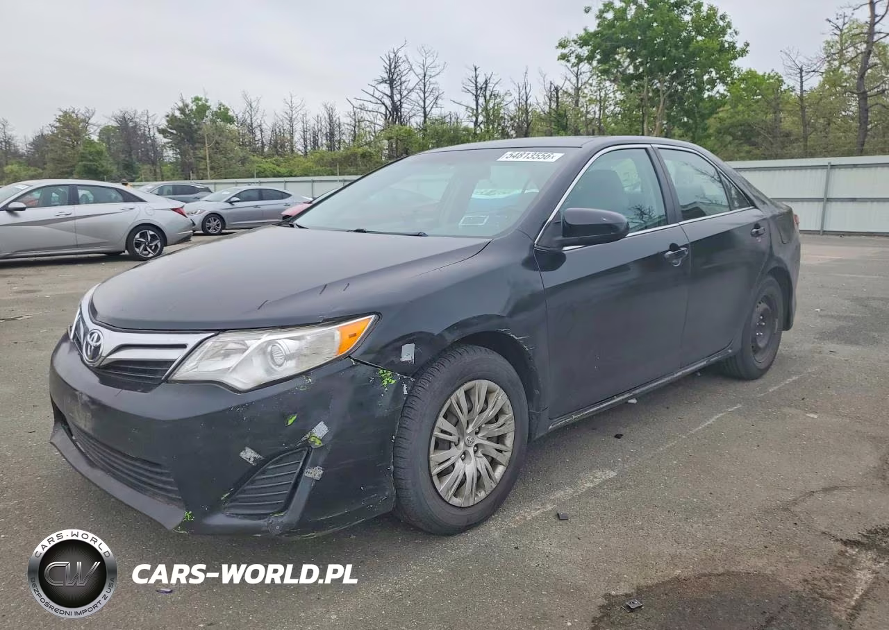 2012 Toyota Camry Le – zdjęcie 1 z 13