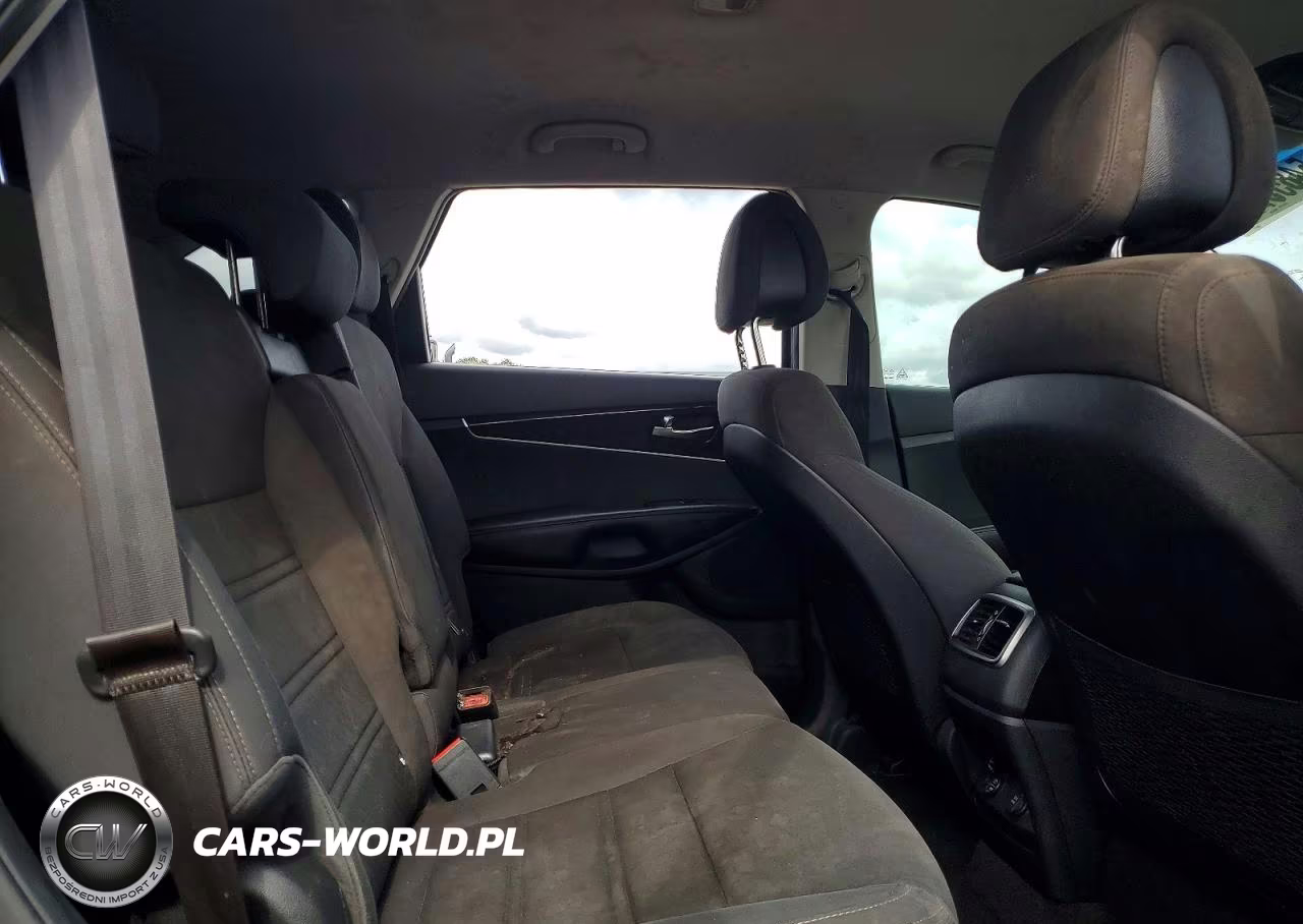2016 Kia Sorento Lx VIN:5XYPG4A36GG118469 - 11