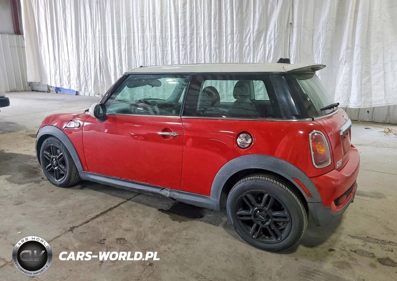 2009 Mini Cooper S VIN:WMWMF73569TW84657 - 2