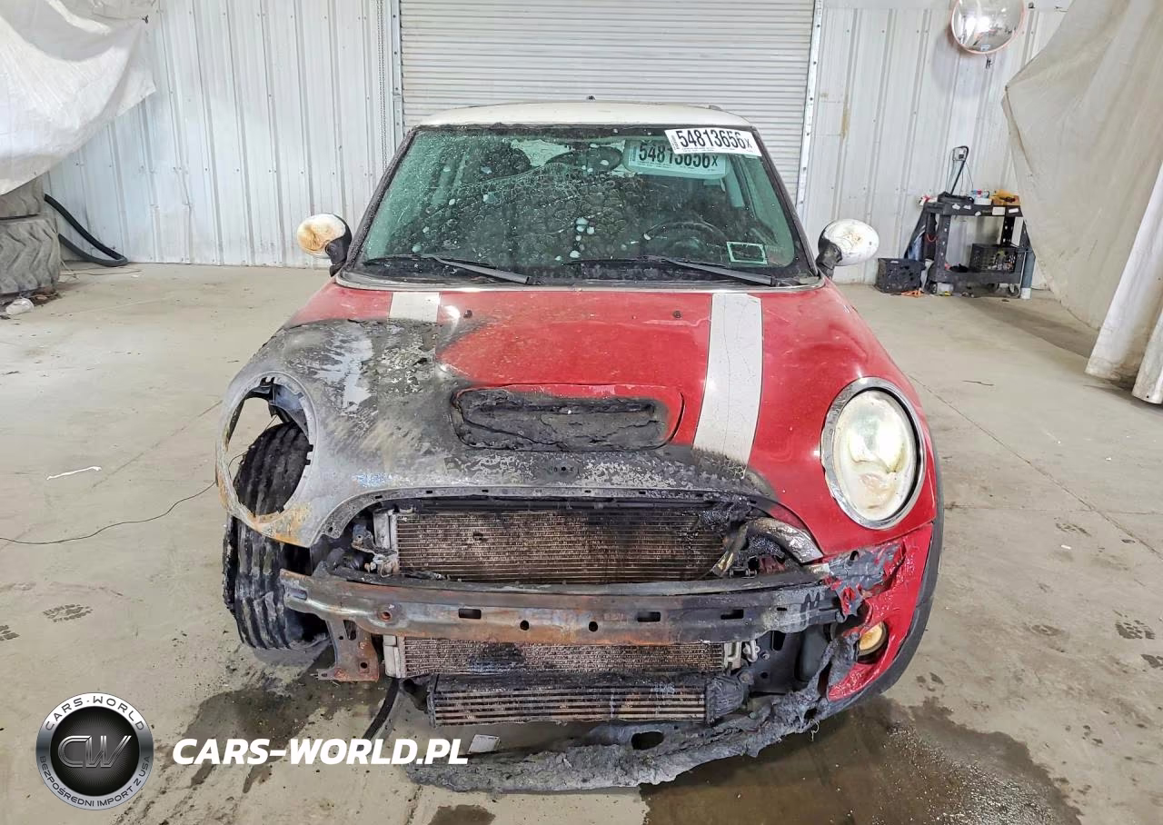 2009 Mini Cooper S VIN:WMWMF73569TW84657 - 5