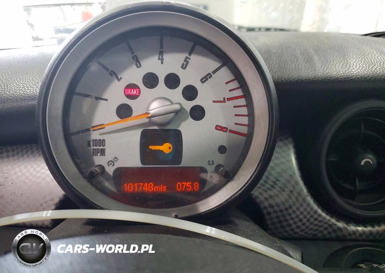 2009 Mini Cooper S VIN:WMWMF73569TW84657 - 9