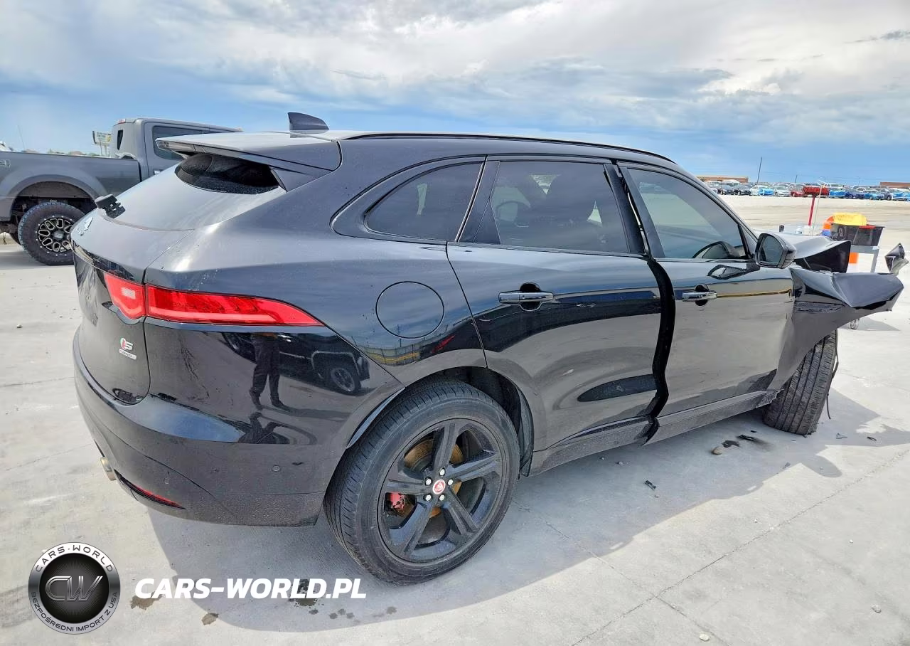 2017 Jaguar F-Pace S VIN:SADCM2BV7HA080526 - 3