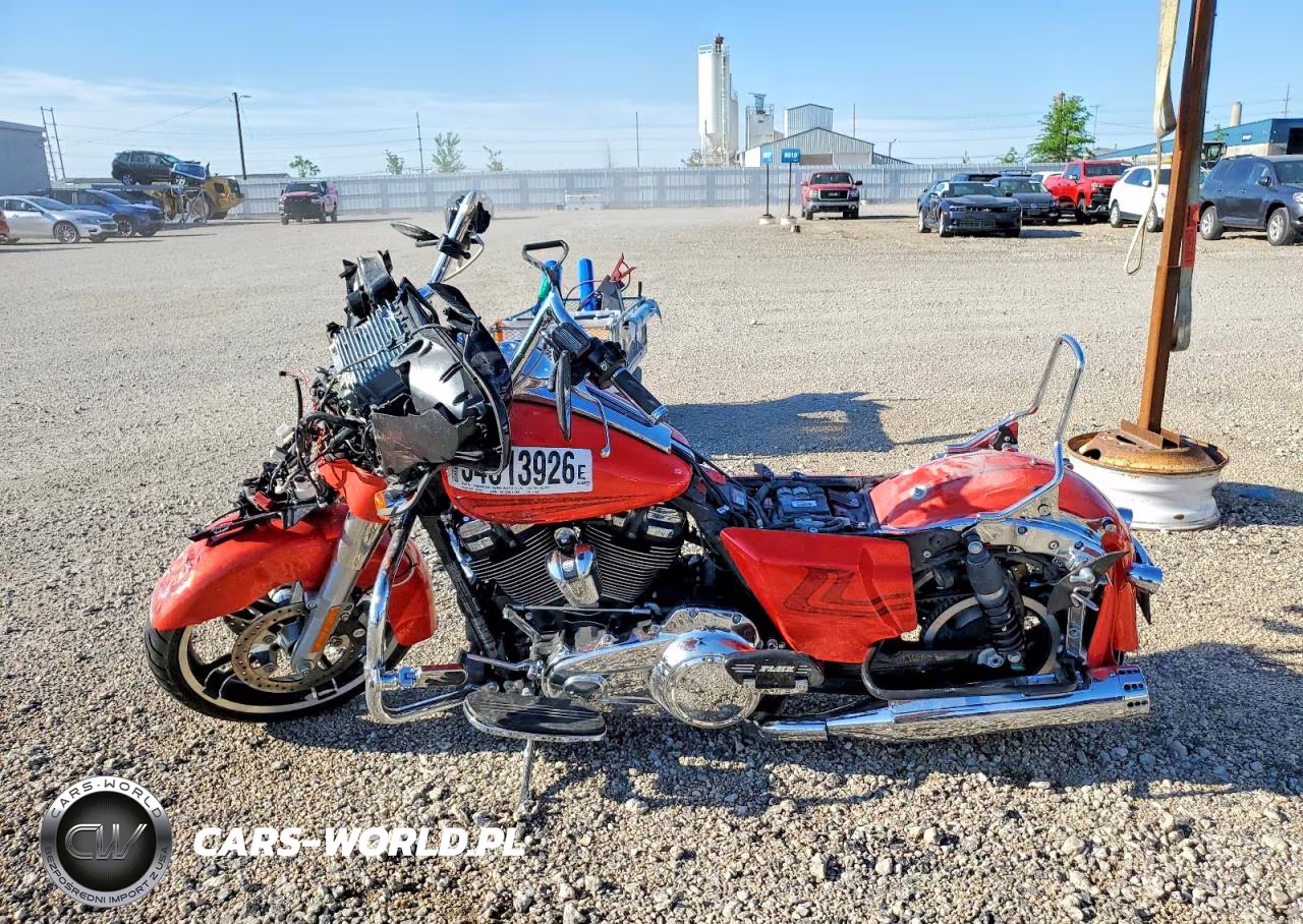 2017 Harley-Davidson Flhxs Street Glide Special VIN:1HD1KRC19HB614888 - 3