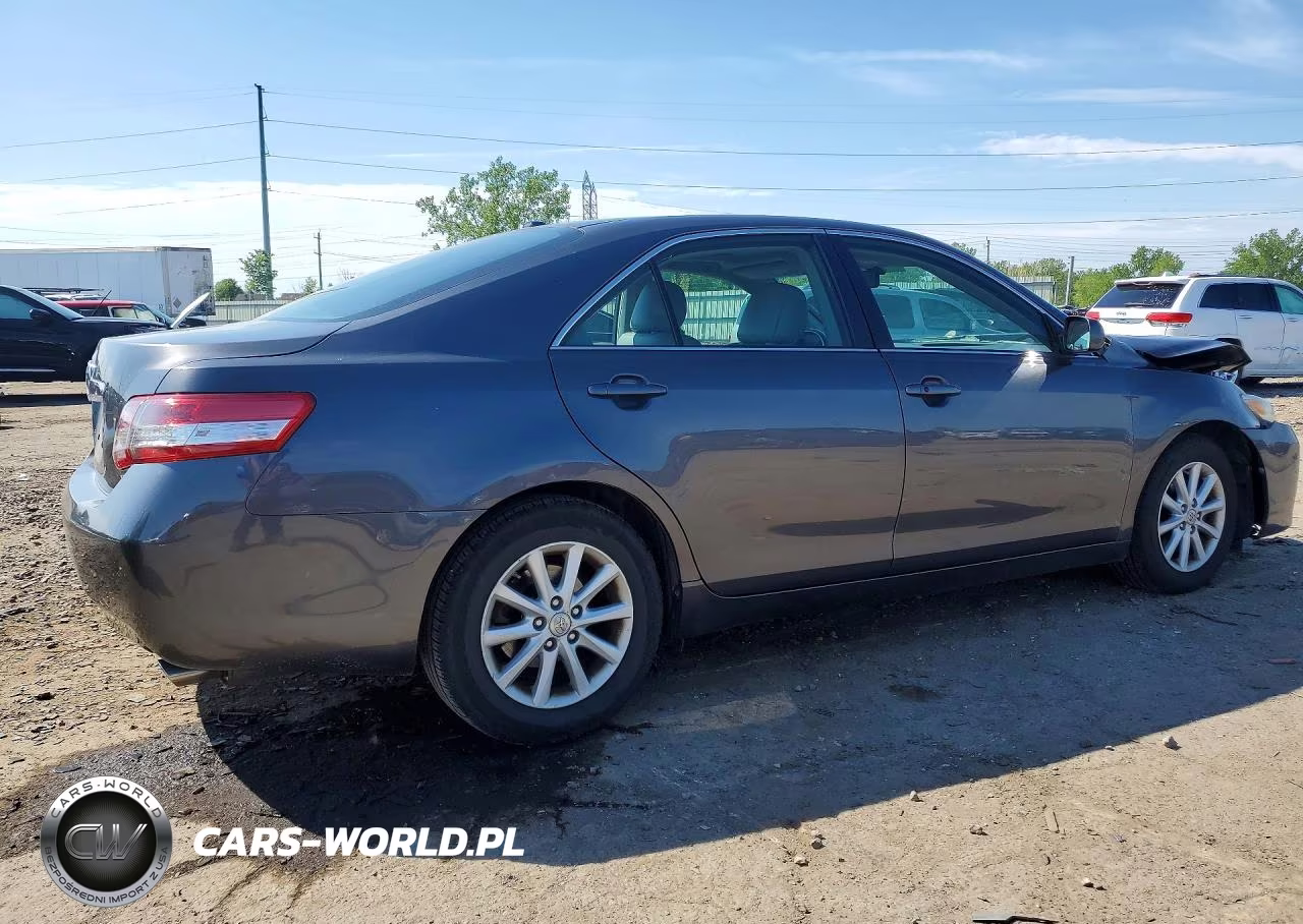 2011 Toyota Camry Xle VIN:4T4BF3EK7BR132382 - 3