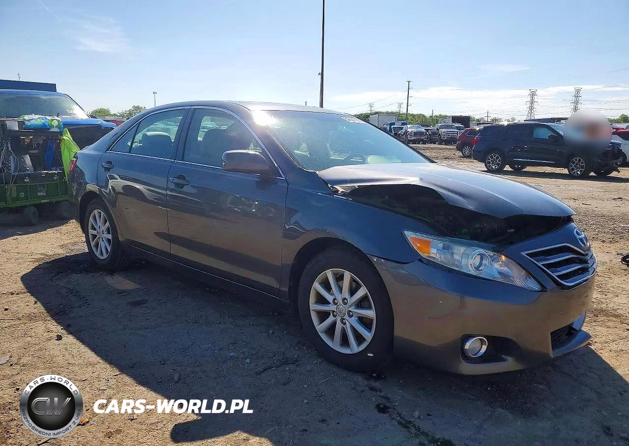 2011 Toyota Camry Xle VIN:4T4BF3EK7BR132382 - 4
