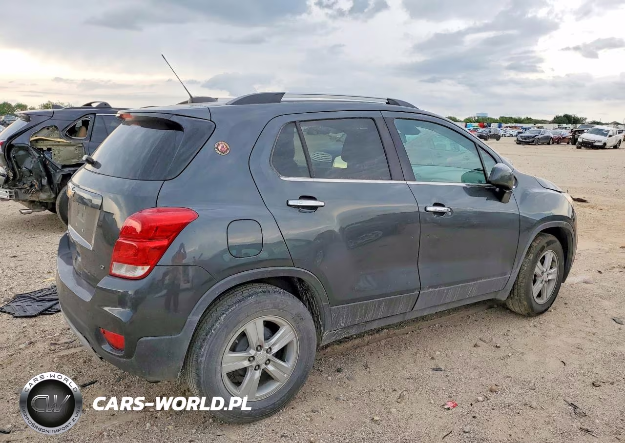 2018 Chevrolet Trax 1Lt VIN:3GNCJLSB9JL407949 - 3