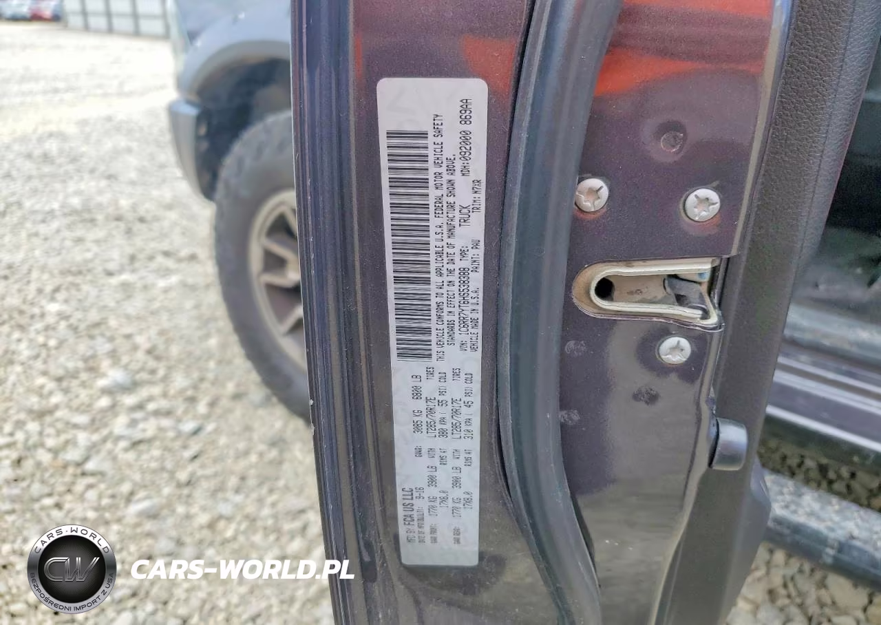 2017 Ram 1500 Rebel VIN:1C6RR7YT6HS538388 - 12