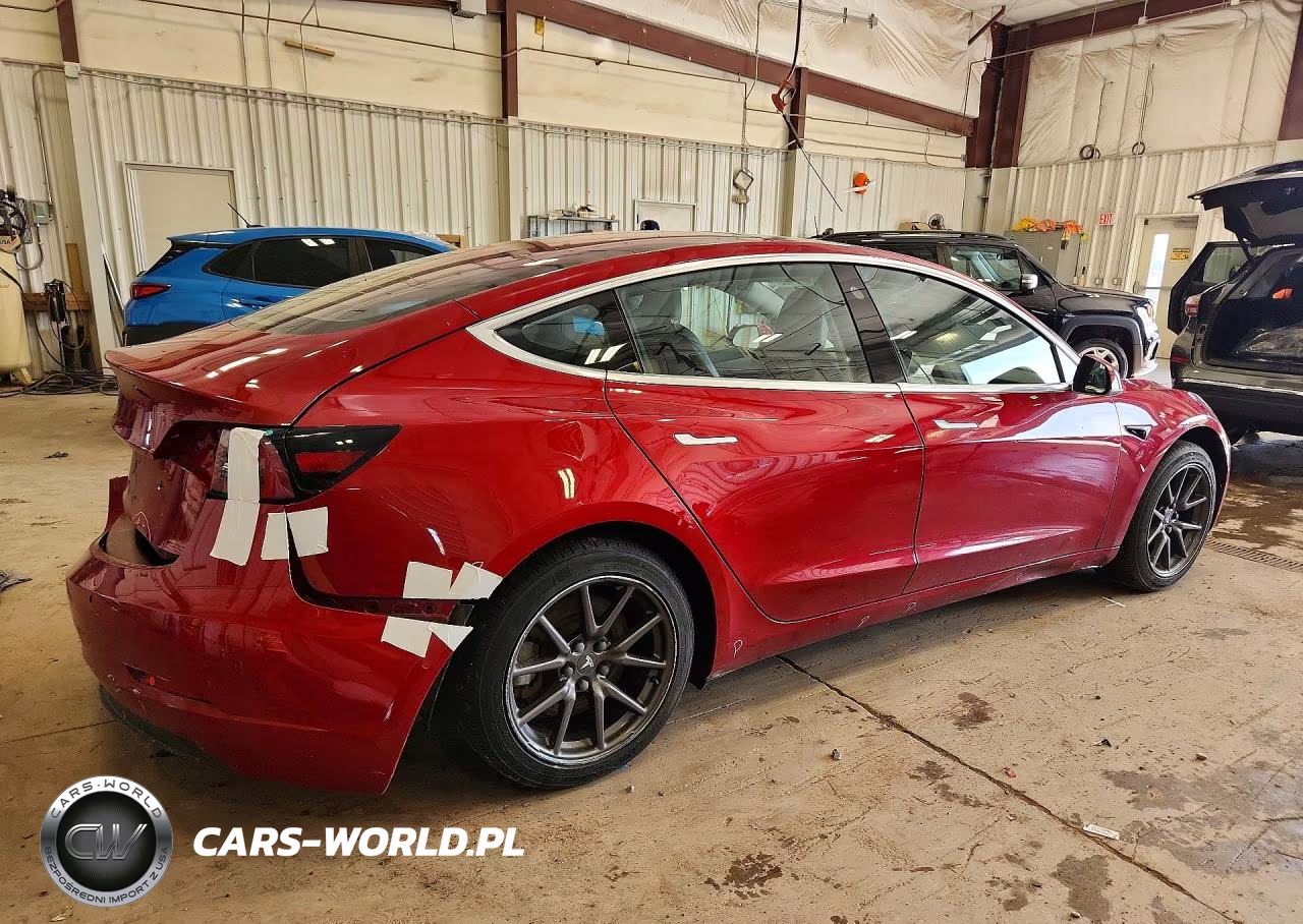 2018 Tesla Model 3 VIN:5YJ3E1EA6JF004630 - 3